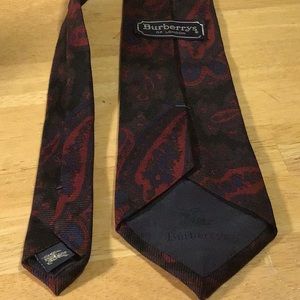 Authentic silk hand sewn BURBERRY mens necktie